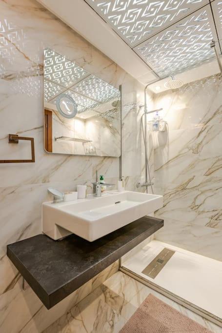 Royale Duplexe Pleine Centre Tanger公寓 外观 照片