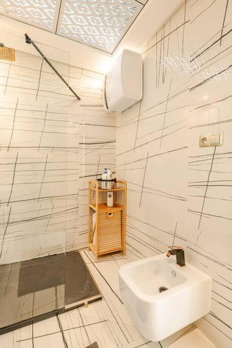 Royale Duplexe Pleine Centre Tanger公寓 外观 照片