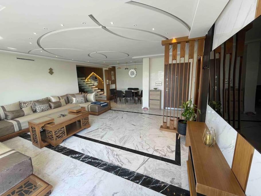 Royale Duplexe Pleine Centre Tanger公寓 外观 照片